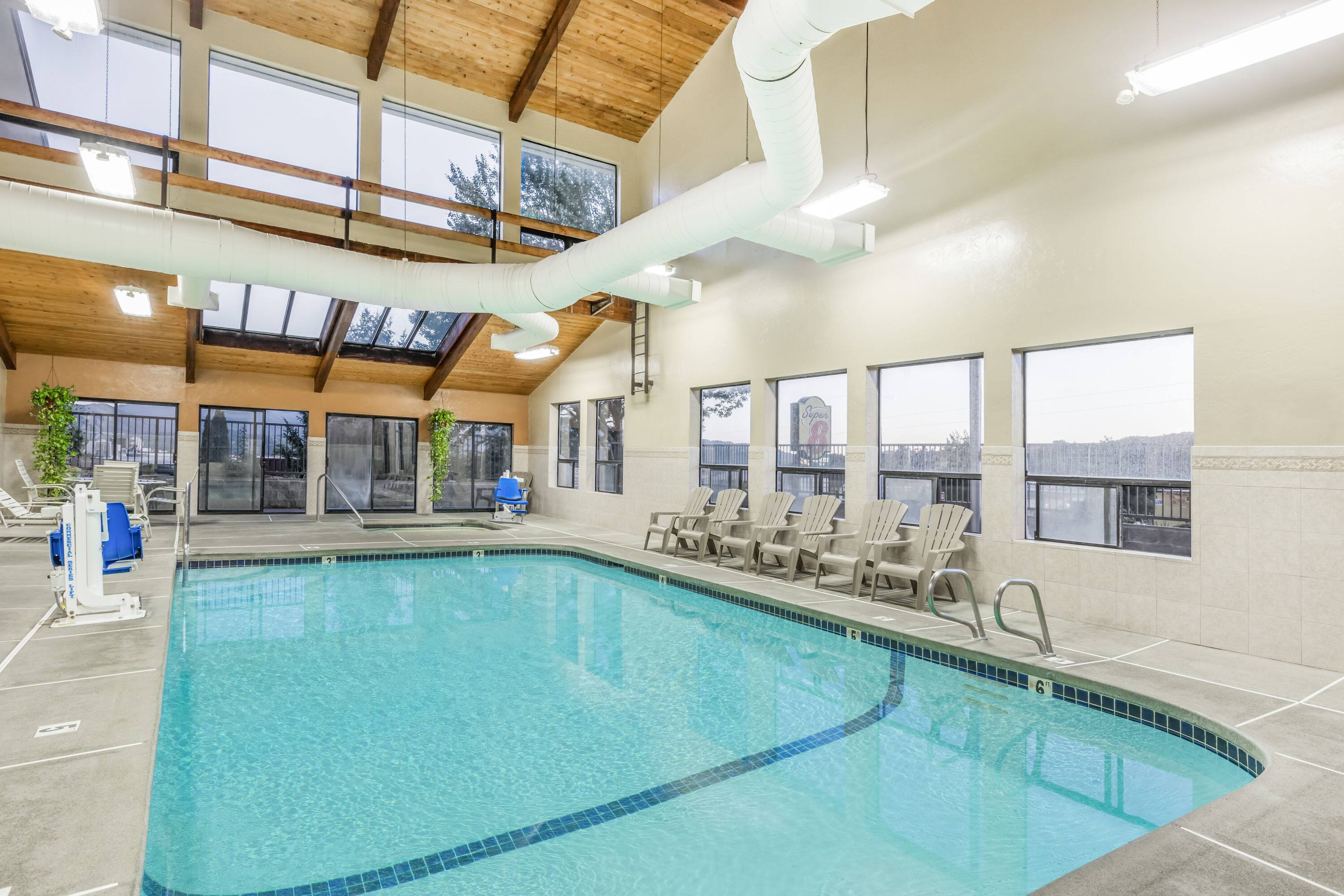 hotel-outdoor-pool