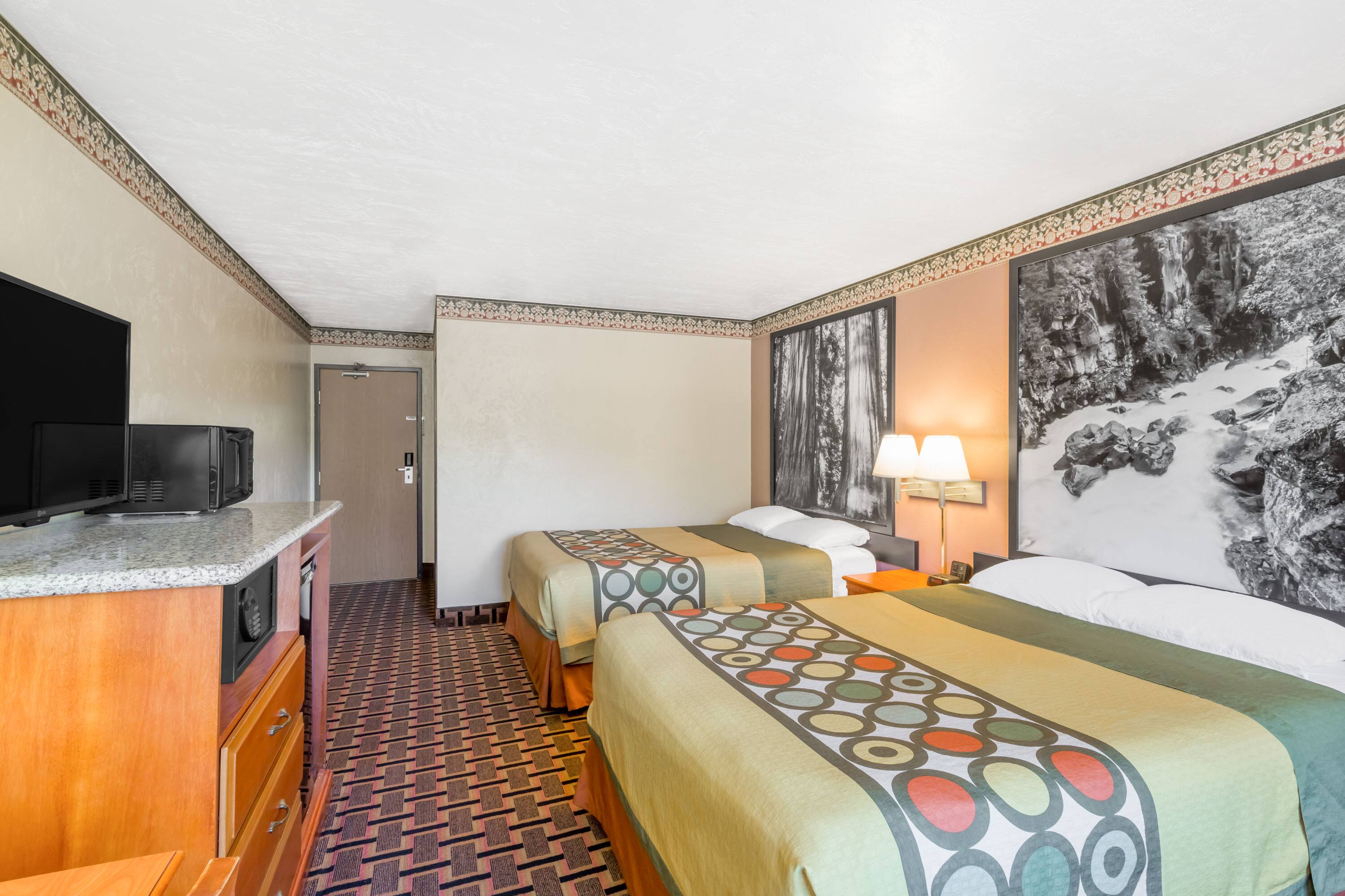 hotel-outsite-pool